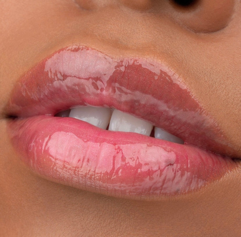 ESSENCE - JUICY BOMB  SHINY LIPGLOSS.10ml